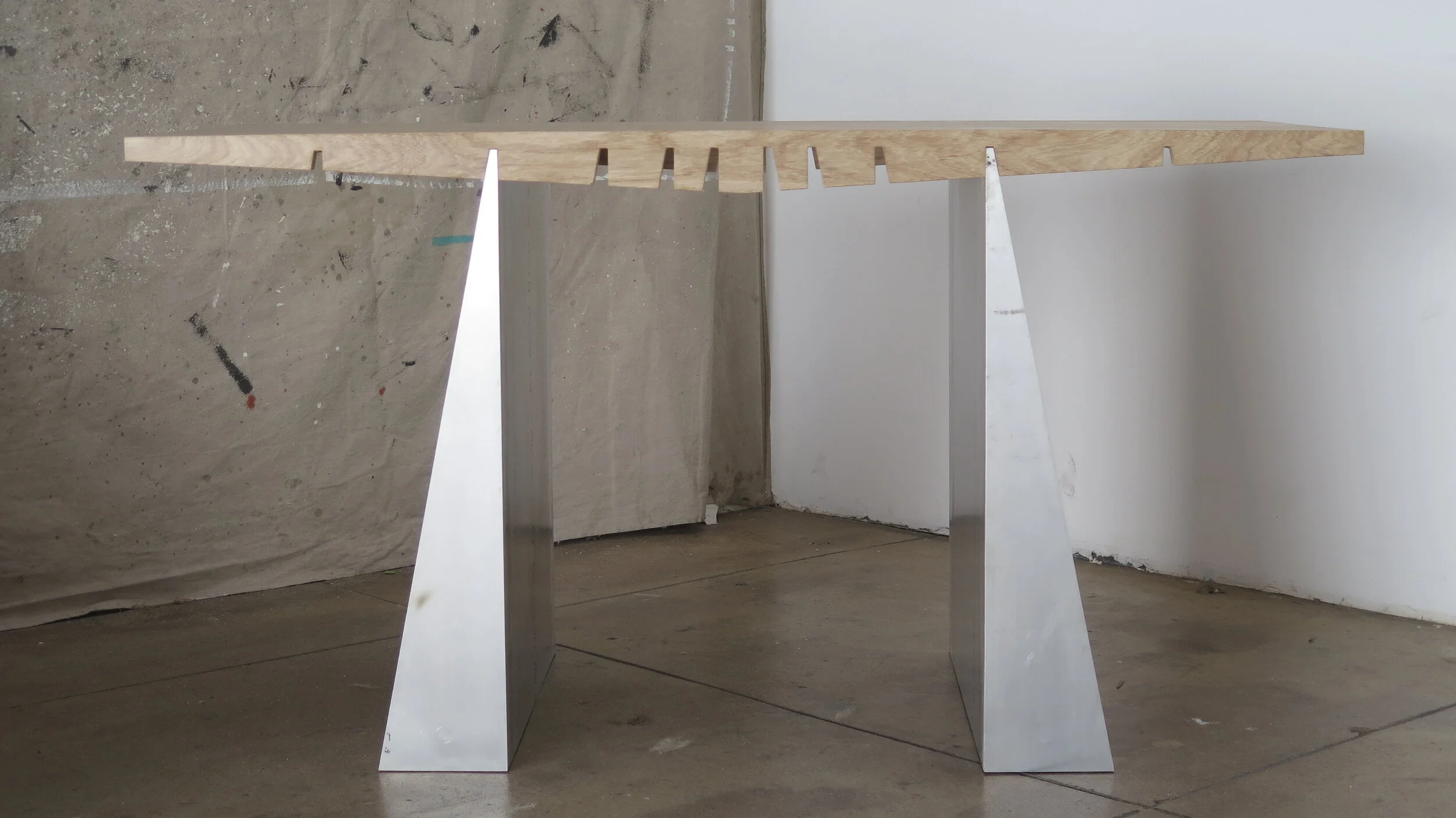 HUMMINGBIRD TABLE SLOT 4.JPG