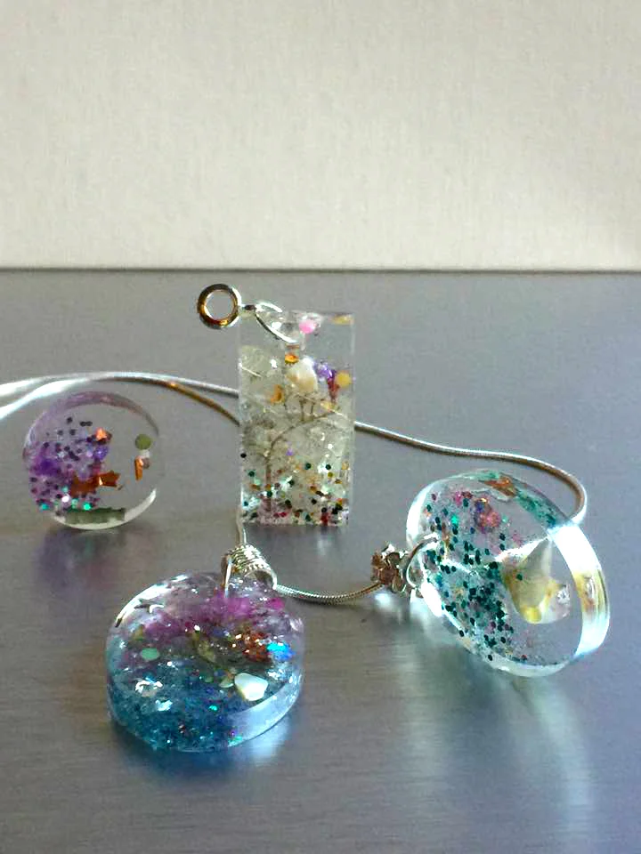 Resin Jewelry by Sally Chan