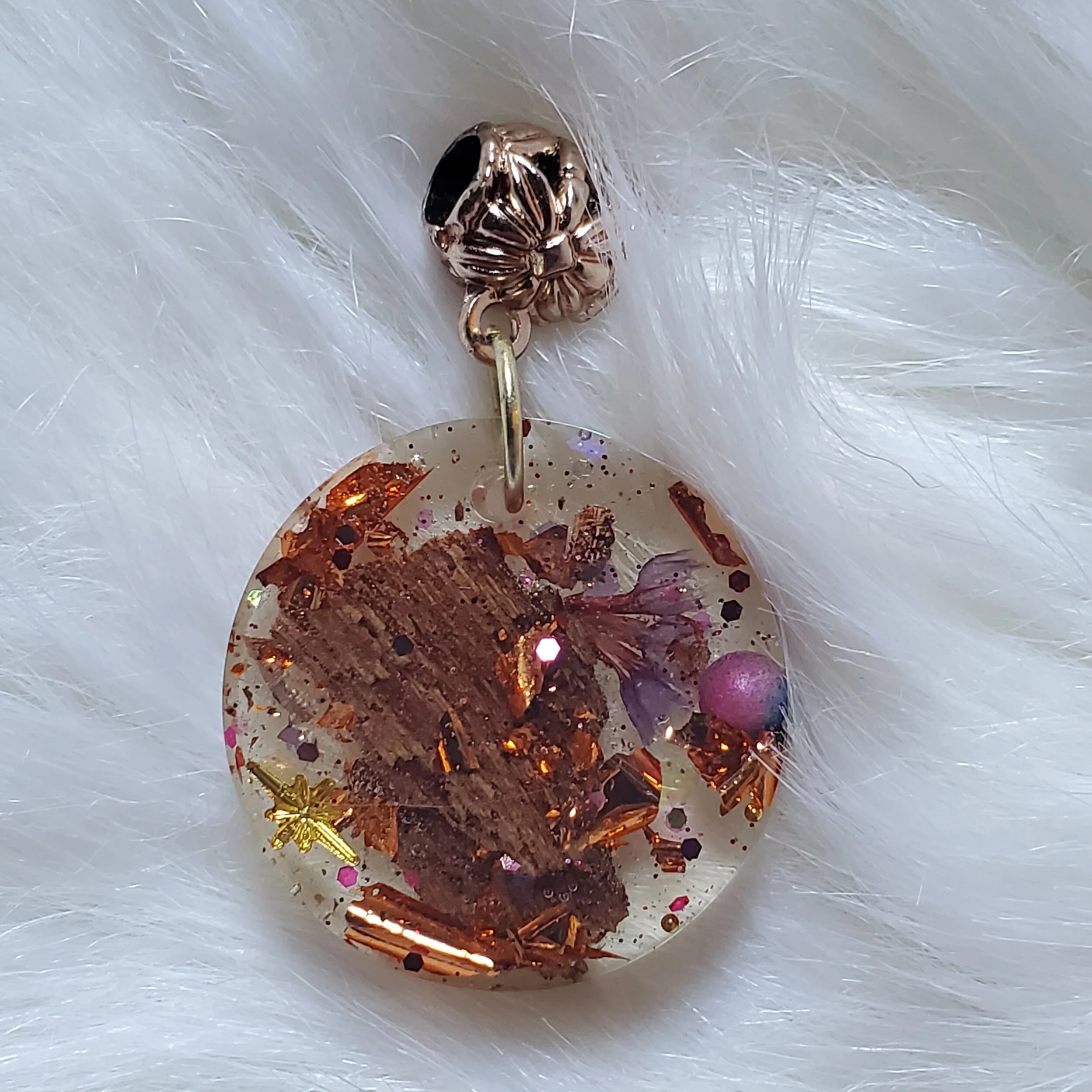Sally Chan-BC003- Resin Pendant.jpg