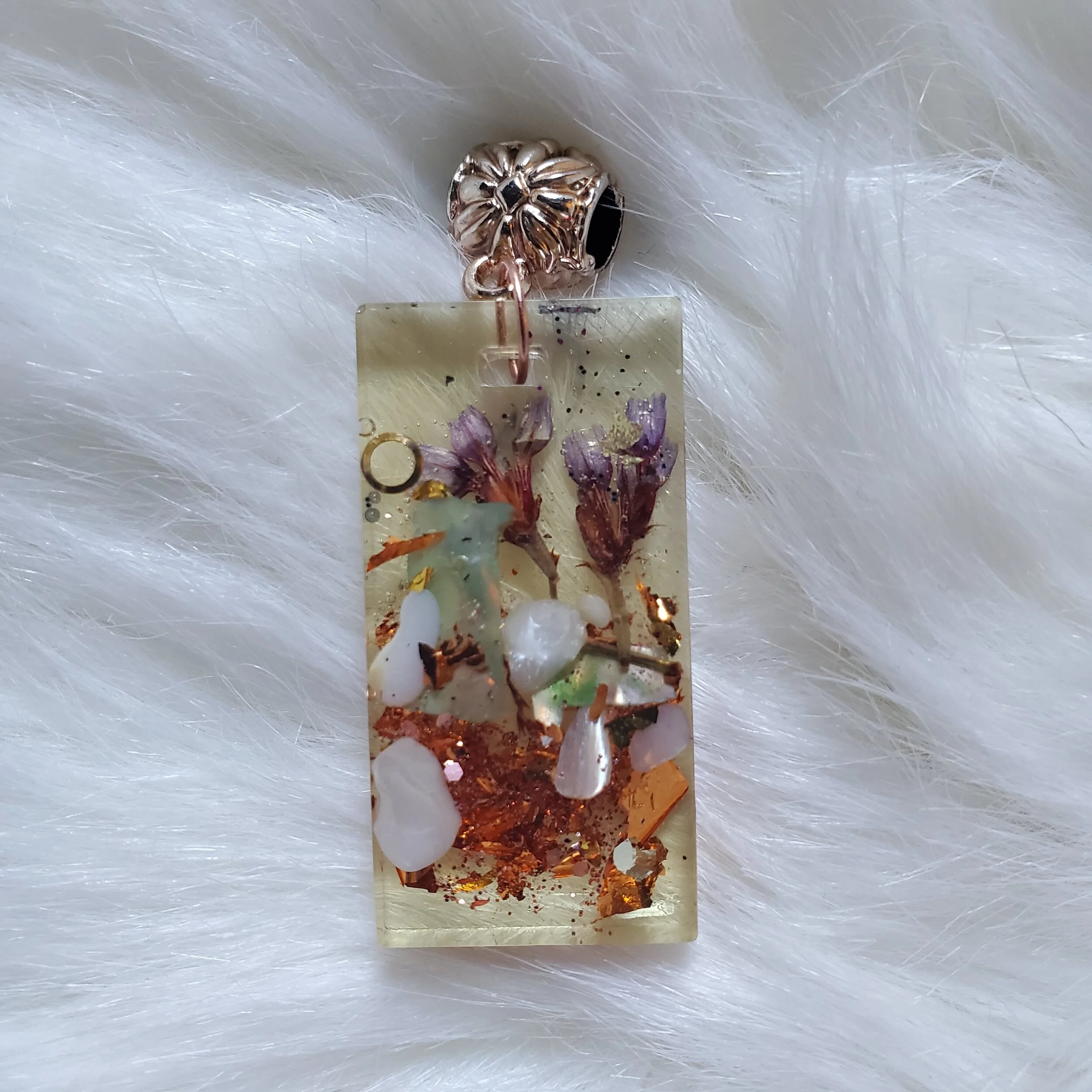 Sally Chan-BC004- Resin Pendant.jpg