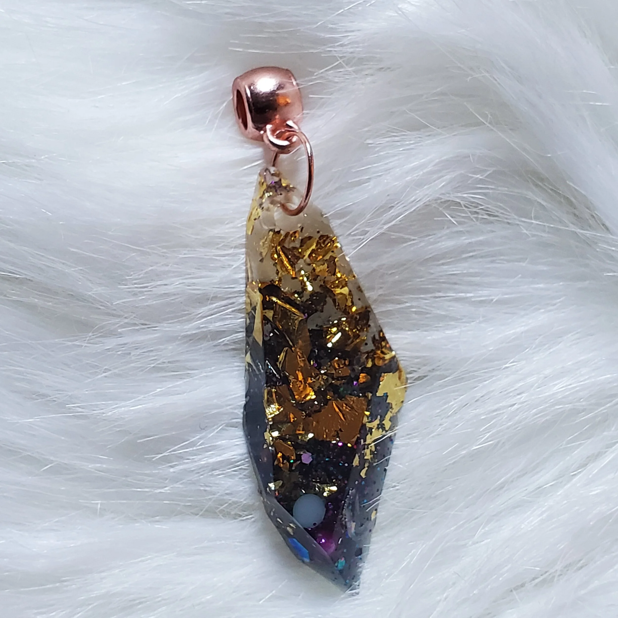 Sally Chan-BC0010- Resin Pendant.jpg