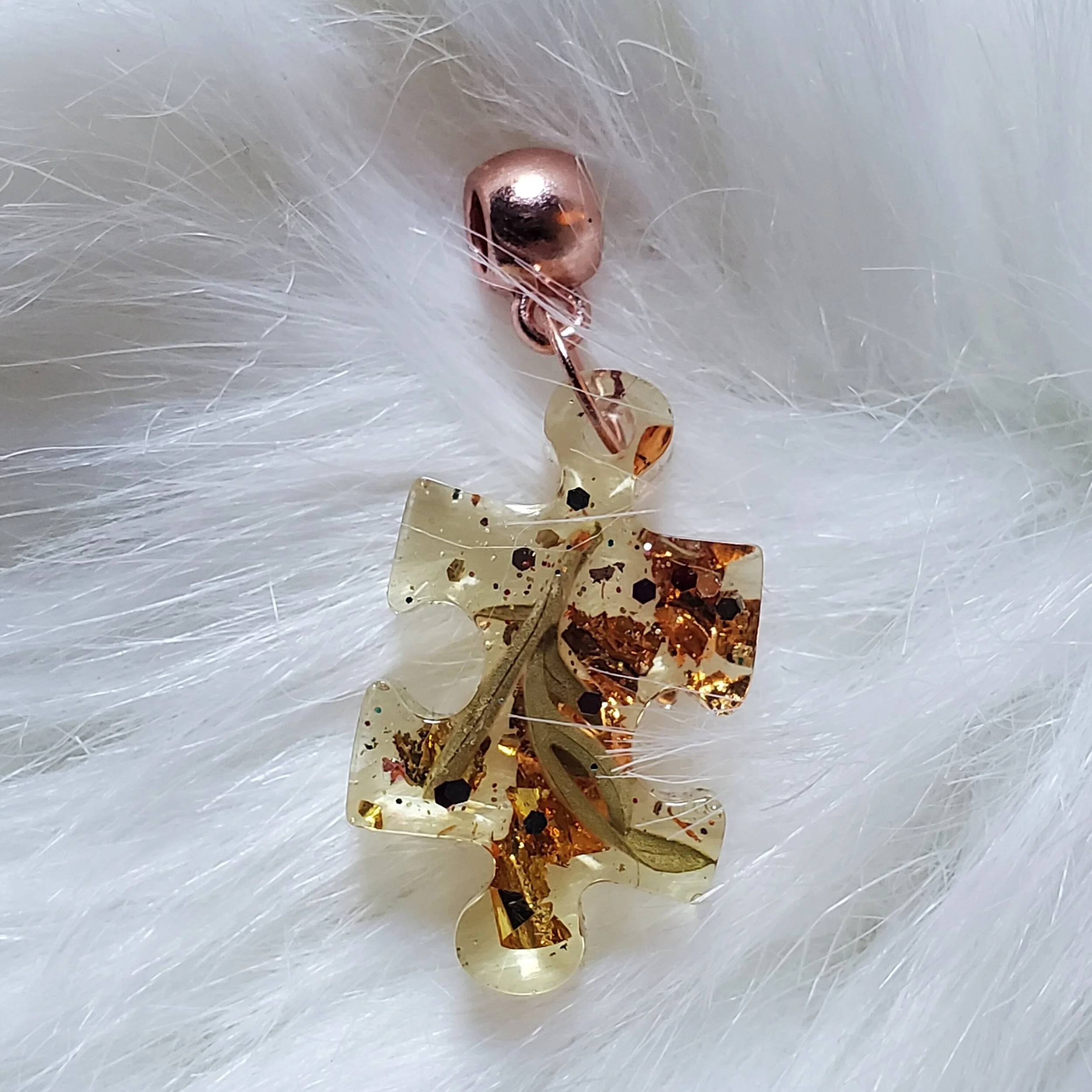 Sally Chan-BC0011- Resin Pendant.jpg