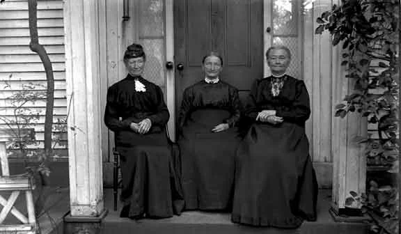 Glass Plate Image 30