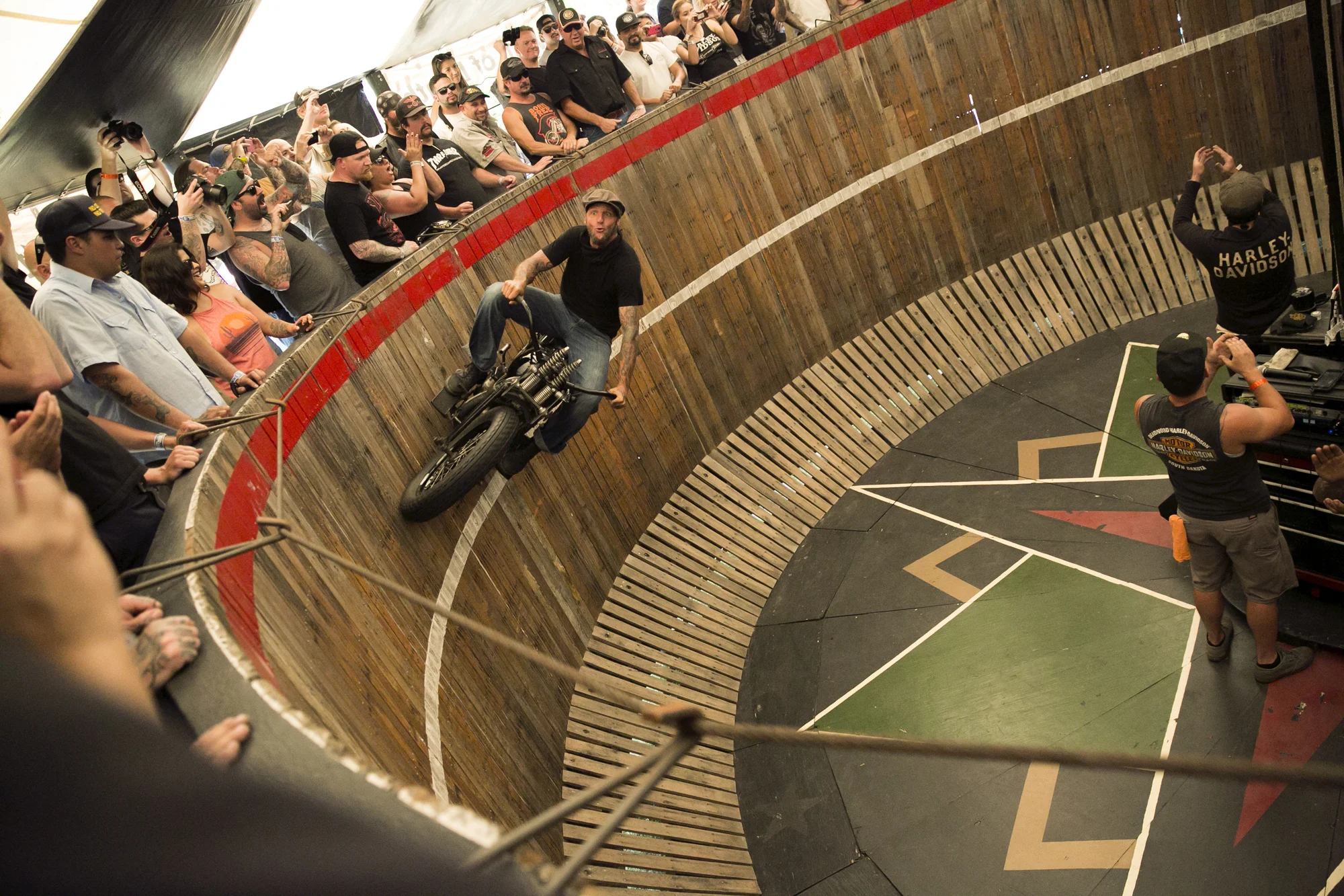 Born Free 8 Motorcycle Show-038.jpg