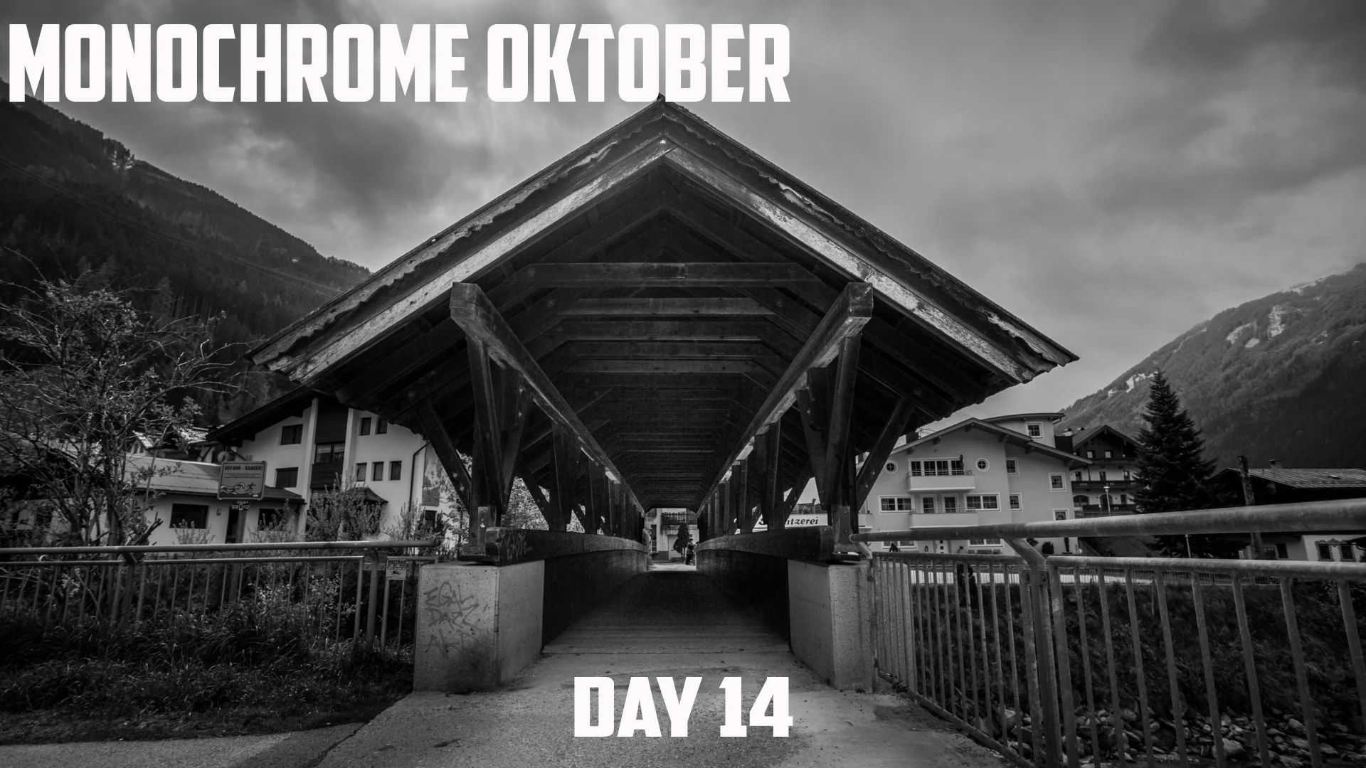 Monochrome Oktober Day 14