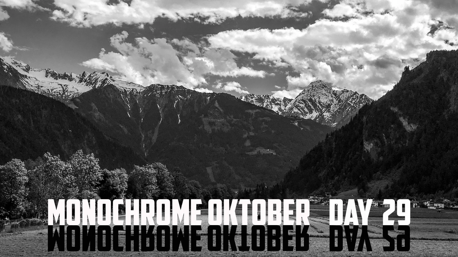 Monochrome Oktober-day 29