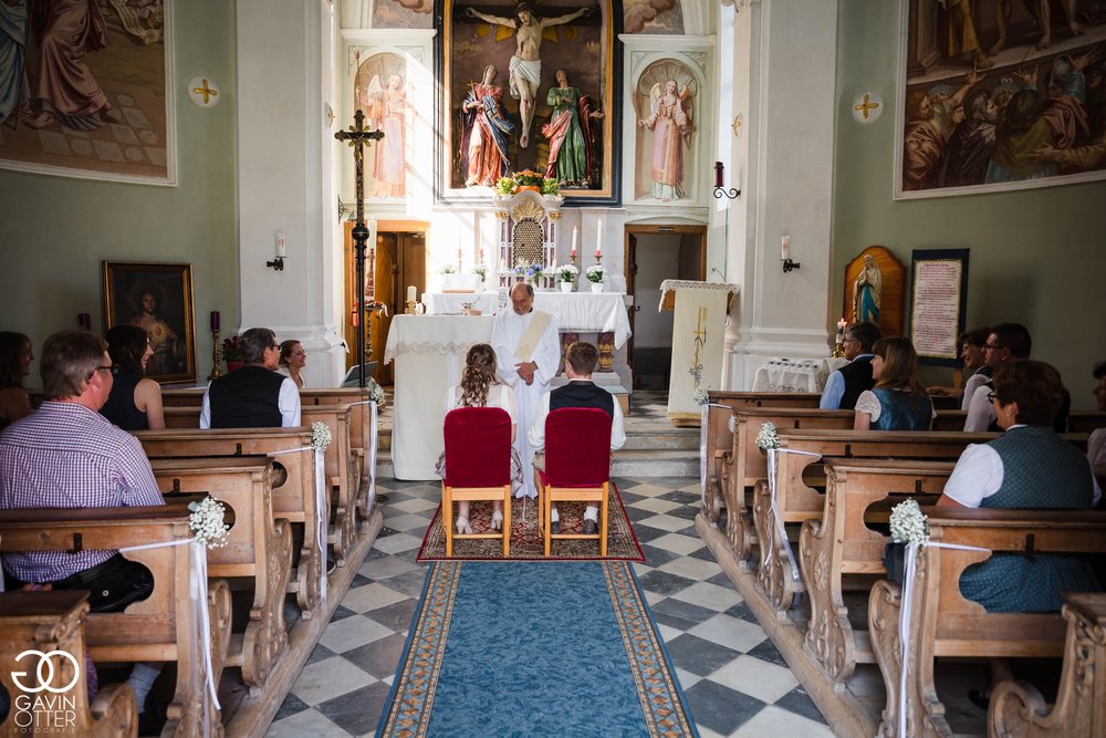 24 die kleine aber feine burgschrofen kapelle.jpg