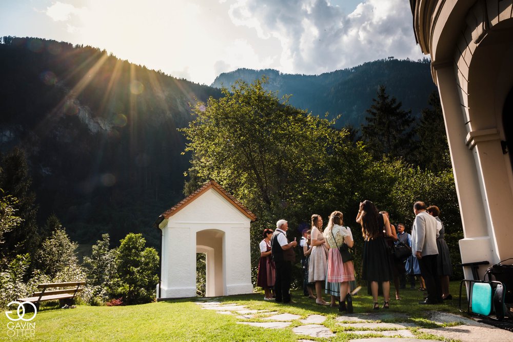 27 Hochzeitsfeier auf Burgschrofen in Mayrhofen.jpg