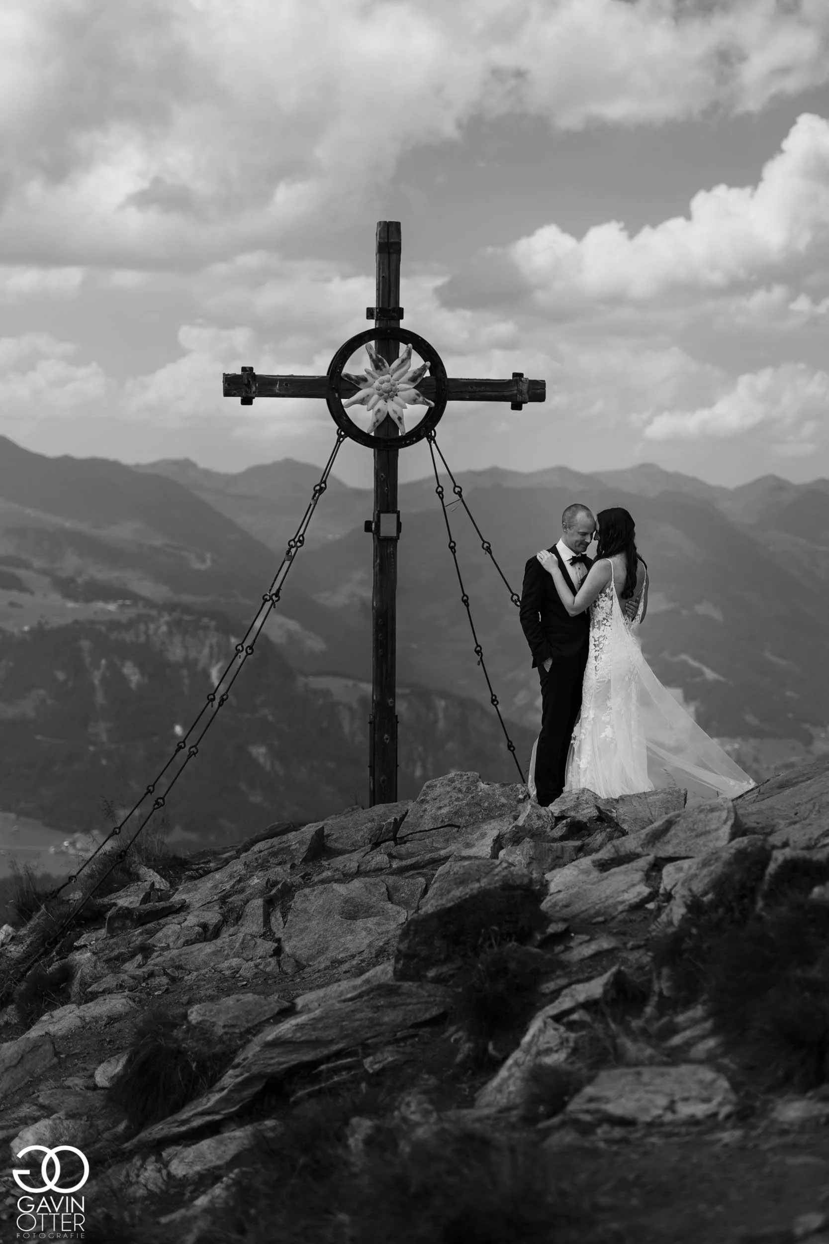 hochzeit_kuhl_220725_4561-Edit.jpg
