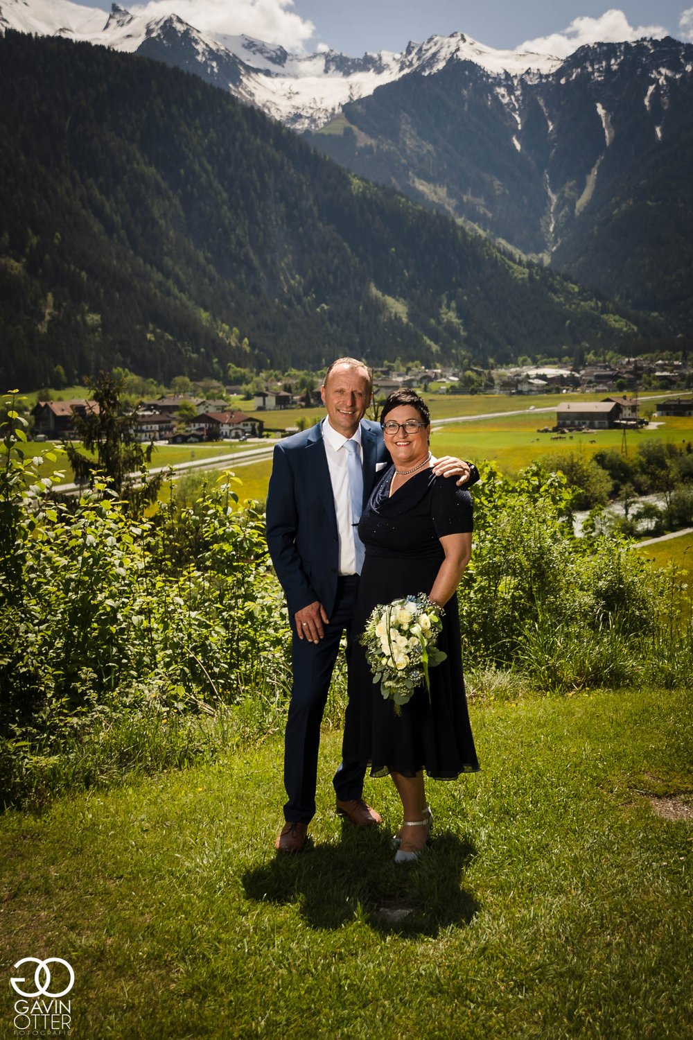 14 Frühlingshochzeit mit Blick auf Mayrhofen.jpg