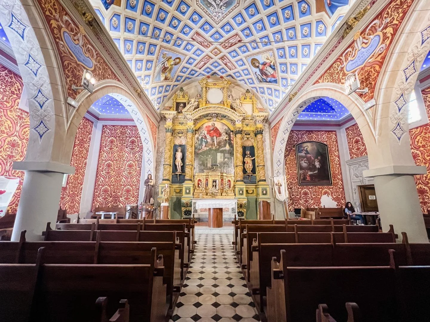 French Catholic Church in #antibes getting ready for another little ceremony. Beautiful workmanship and vibrant colours.