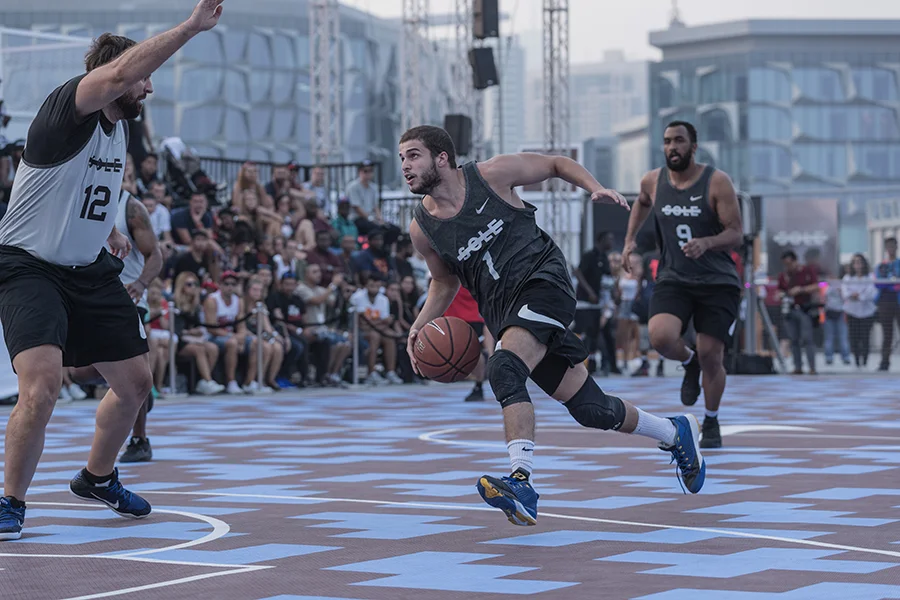 Sole-DXB-Ball-Above-All-©KevinCouliau-10.jpg