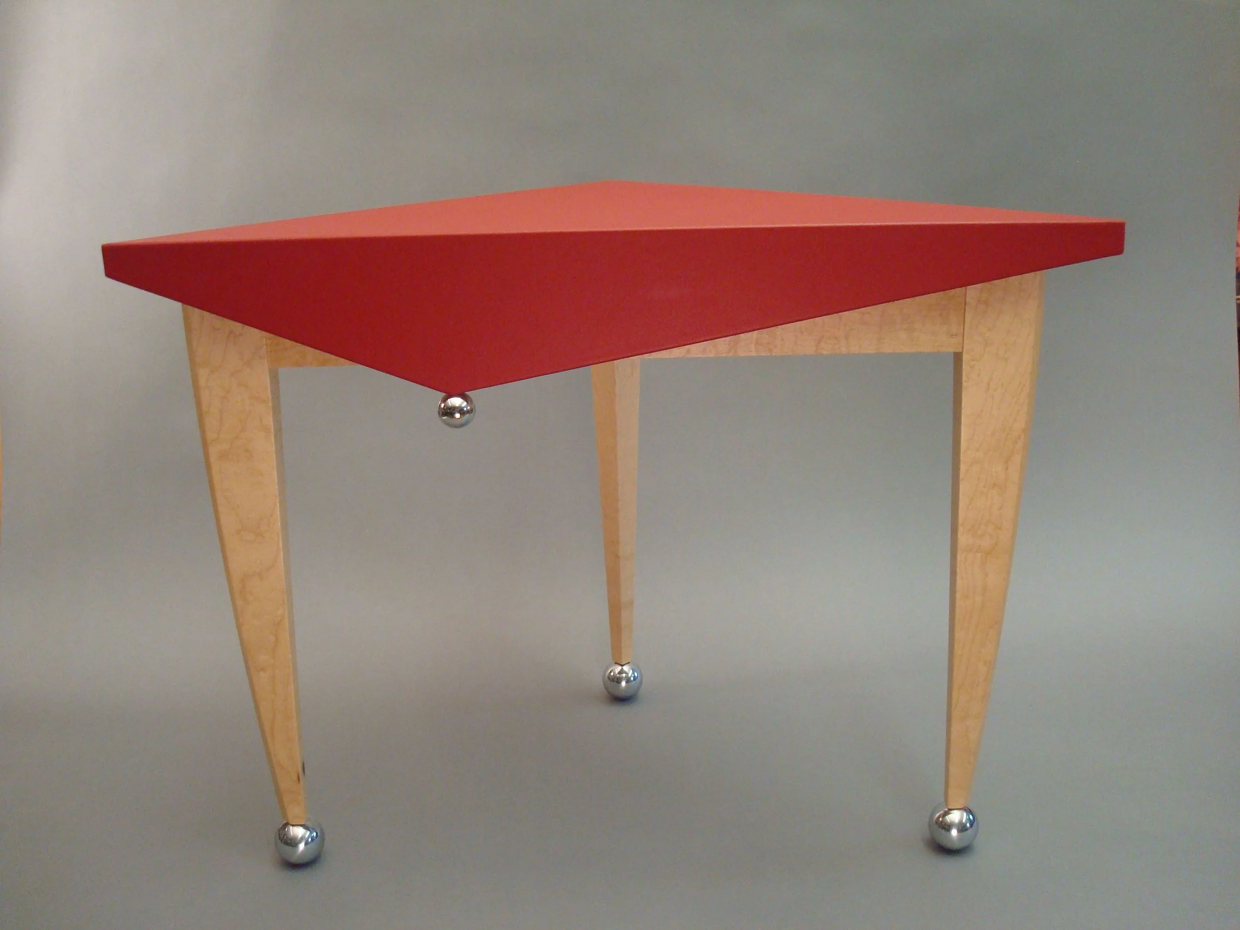 Jester, low triangular table