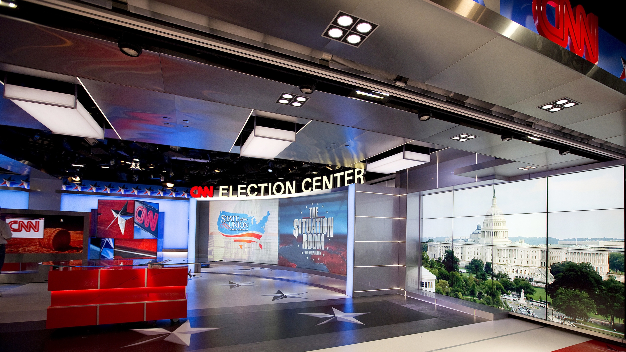 cnn_wdc_election_center19.JPG