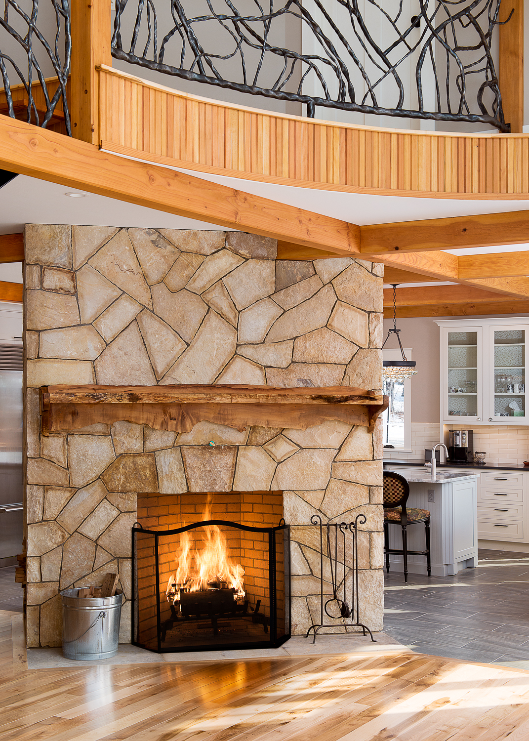 Warren, VT: Fireplace with wrap-around Kitchen