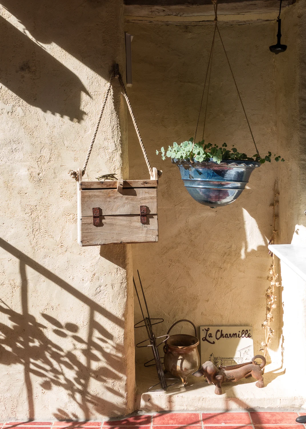 Wonderful morning light at the La Charmille.