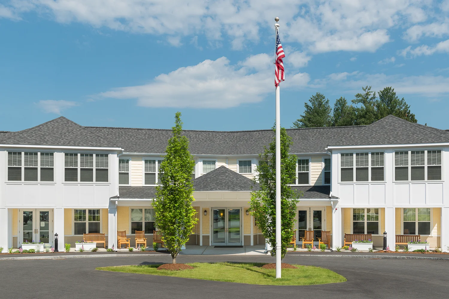 Scott-Farrar main entrance with wrap-around driveway.