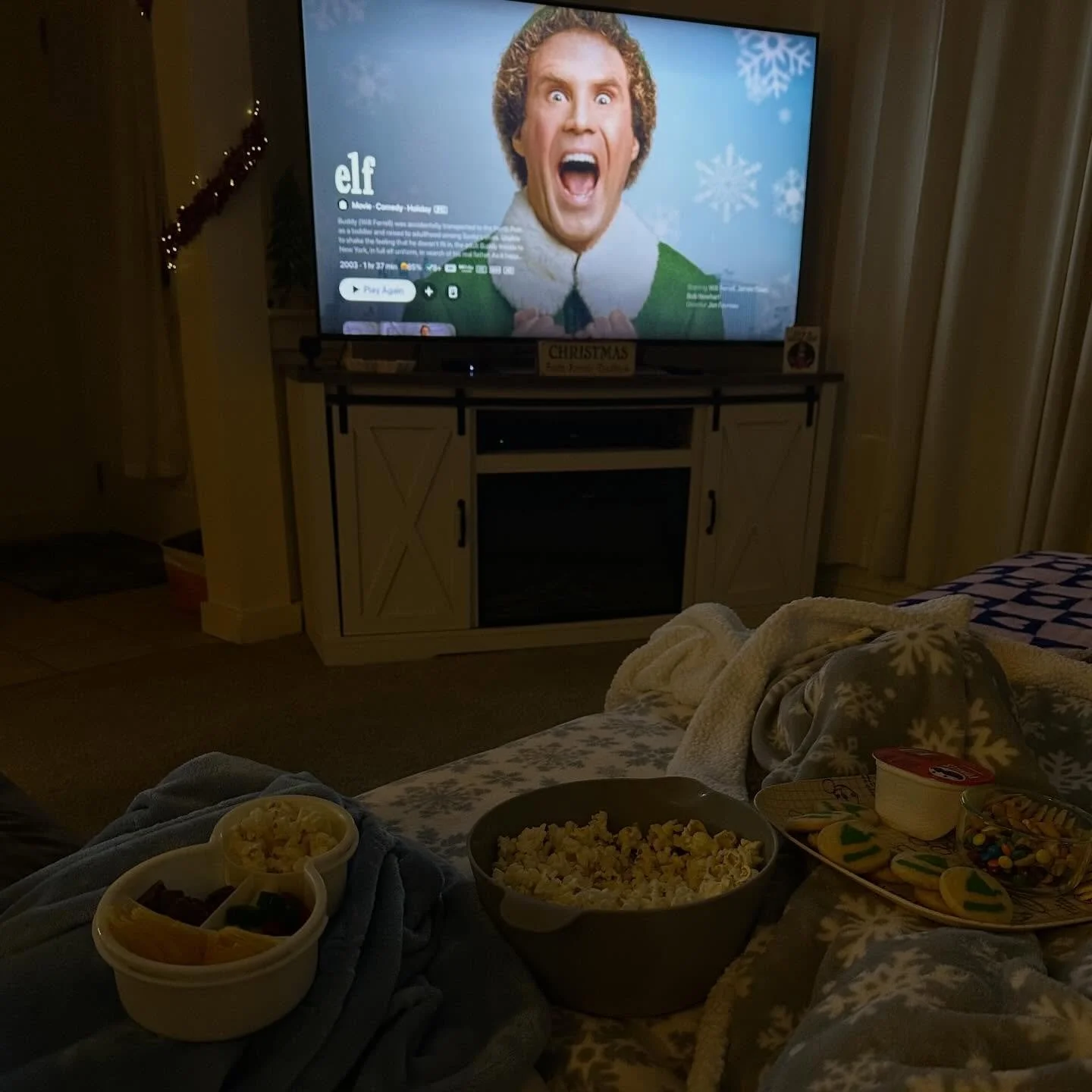 R wanted a movie night so we went all out! #elf #movienight #familytime #love