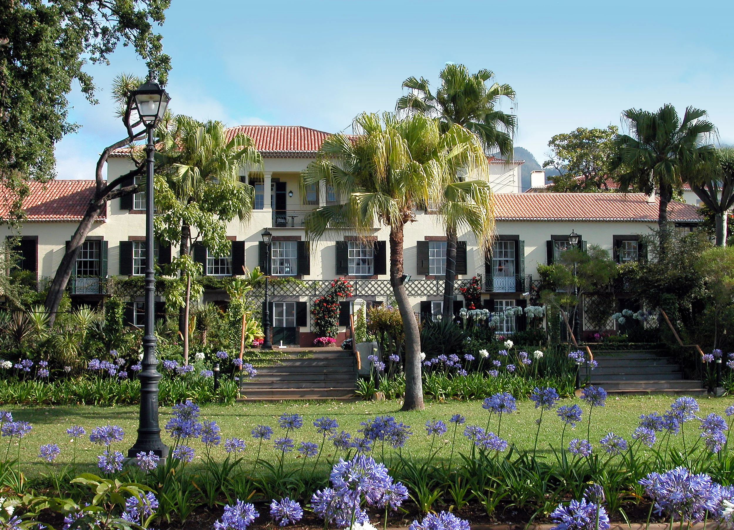 01 ManorHouse.jpg