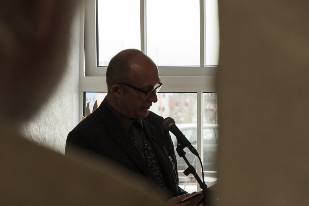 Carl Jóhan Jensen las upp úr nýggju bókini