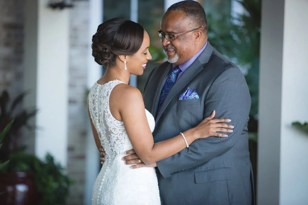 Effortless bridal hairstyle for wedding in Iowa City Iowa