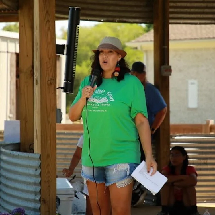 My dear community, leaders and professionals, and members of the adoption constellation, introduce yourself! 

&ldquo;The pain doesn&rsquo;t stop because we are more educated, but the healing can become more effective.&rdquo;
.
.
First, I can&rsquo;t