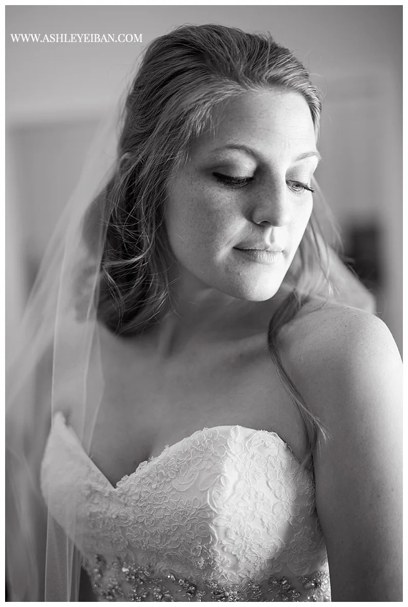 Snowy Winter Wedding || Boonsboro Country Club Wedding || Lynchburg, VA Wedding Photographer || Ashley Eiban Photography || www.ashleyeiban.com