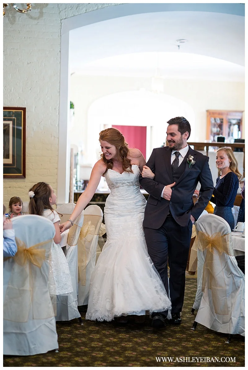 Snowy Winter Wedding || Boonsboro Country Club Wedding || Lynchburg, VA Wedding Photographer || Ashley Eiban Photography || www.ashleyeiban.com