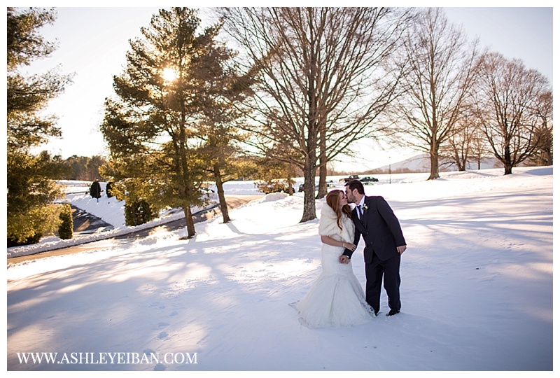 Snowy Winter Wedding ||  Boonsboro Country Club Wedding || Lynchburg, VA Wedding Photographer || Ashley Eiban Photography || www.ashleyeiban.com