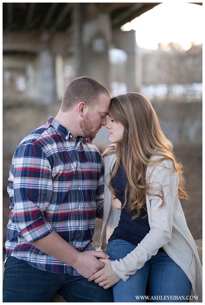 Lynchburg VA Wedding and Engagement Photographer || Central Virginia Engagement Photos || Central VA Wedding Photographer || Ashley Eiban Photography || www.ashleyeiban.com