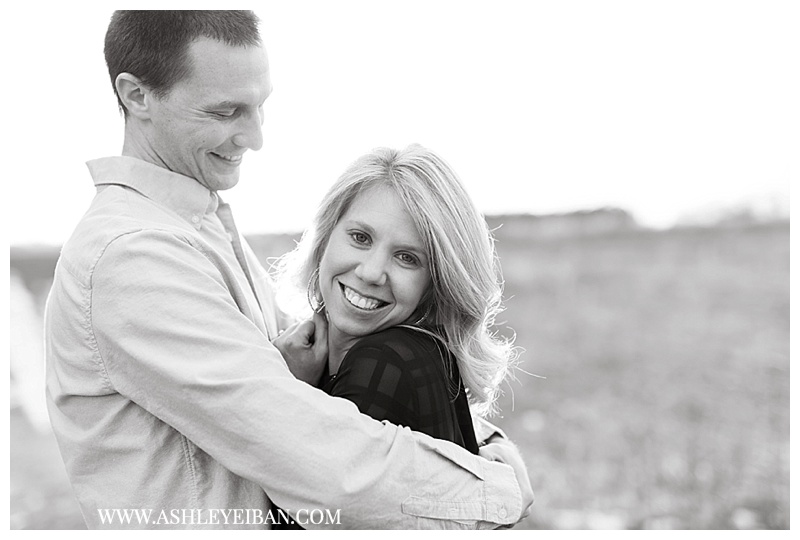 Lynchburg VA Engagement Photographer || Lynchburg Virginia Wedding Photographer || Central VA Wedding Photographer || Ashley Eiban Photography || www.ashleyeiban.com