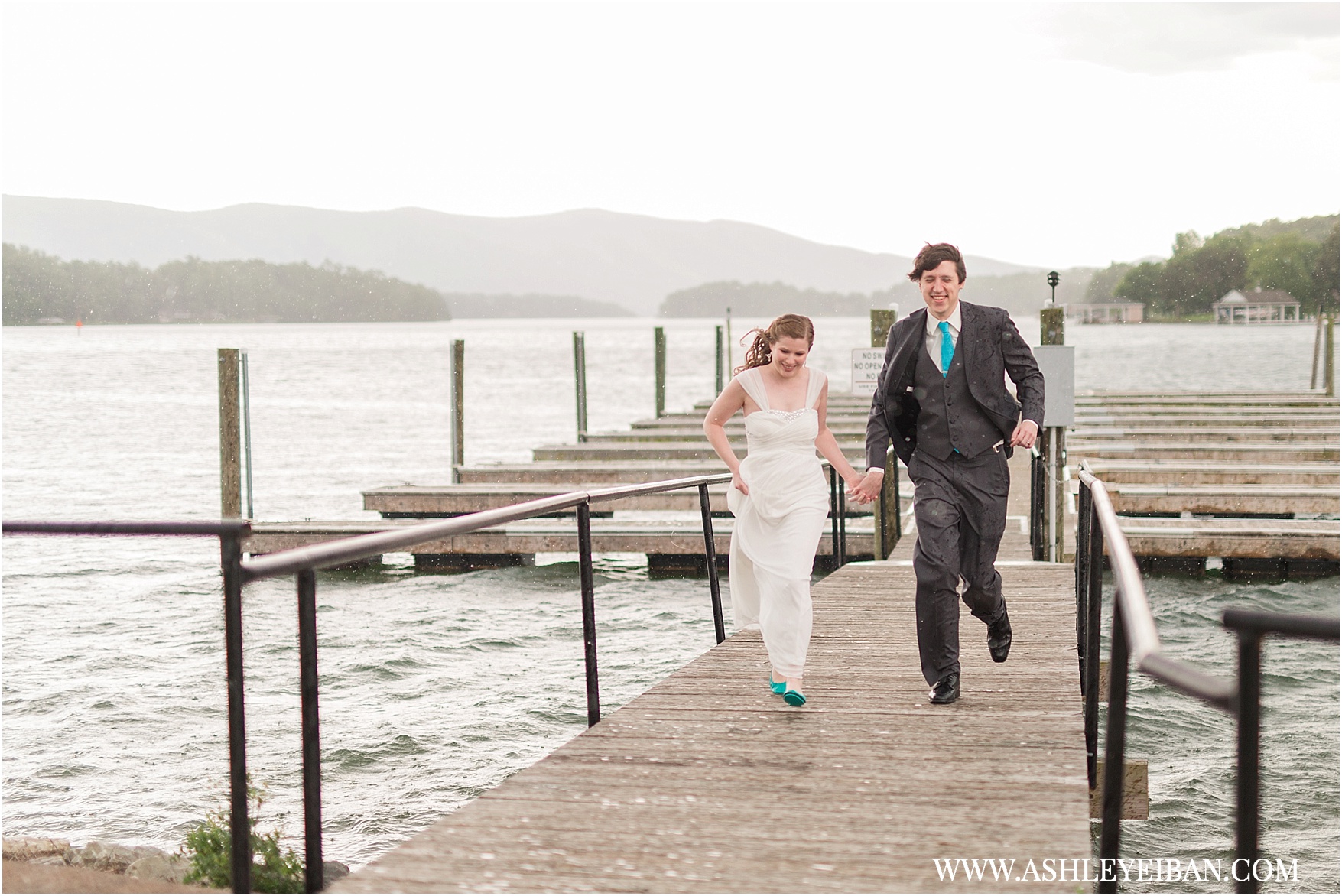 Smith Mountain Lake Wedding || Elopement and Wedding Photographer || Ashley Eiban Photography || www.ashleyeiban.com