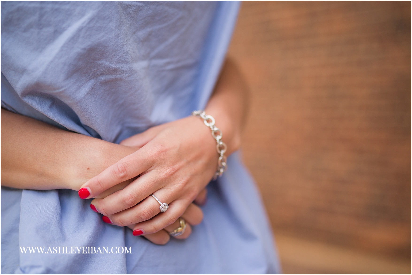 Sweet Briar Engagement || Lynchburg Wedding and Engagement Photographer || Ashley Eiban Photography || www.ashleyeiban.com