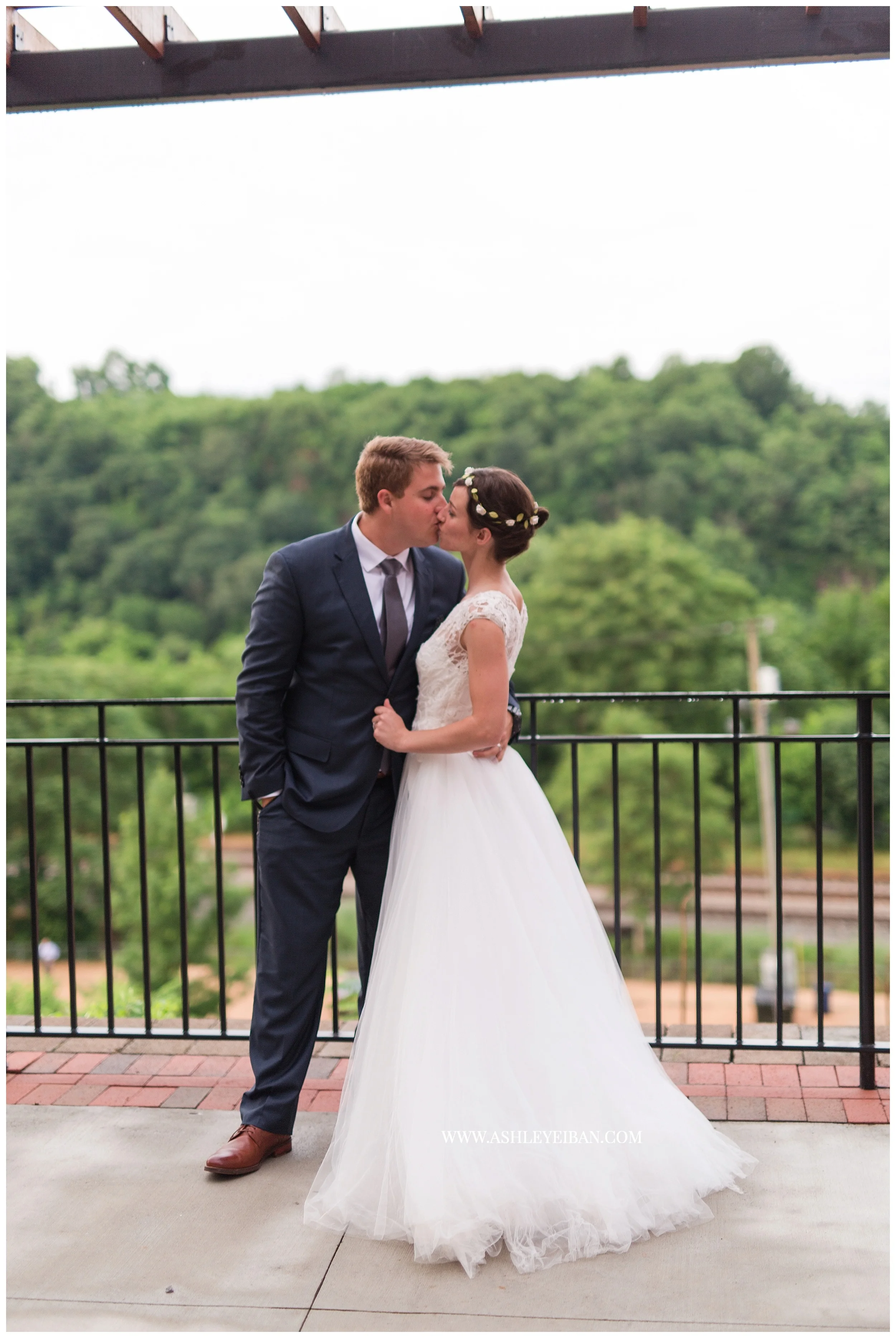 Lynchburg Wedding Photographer || Backyard Virginia Wedding || Craddock Terry Wedding || Ashley Eiban Photography || www.ashleyeiban.com