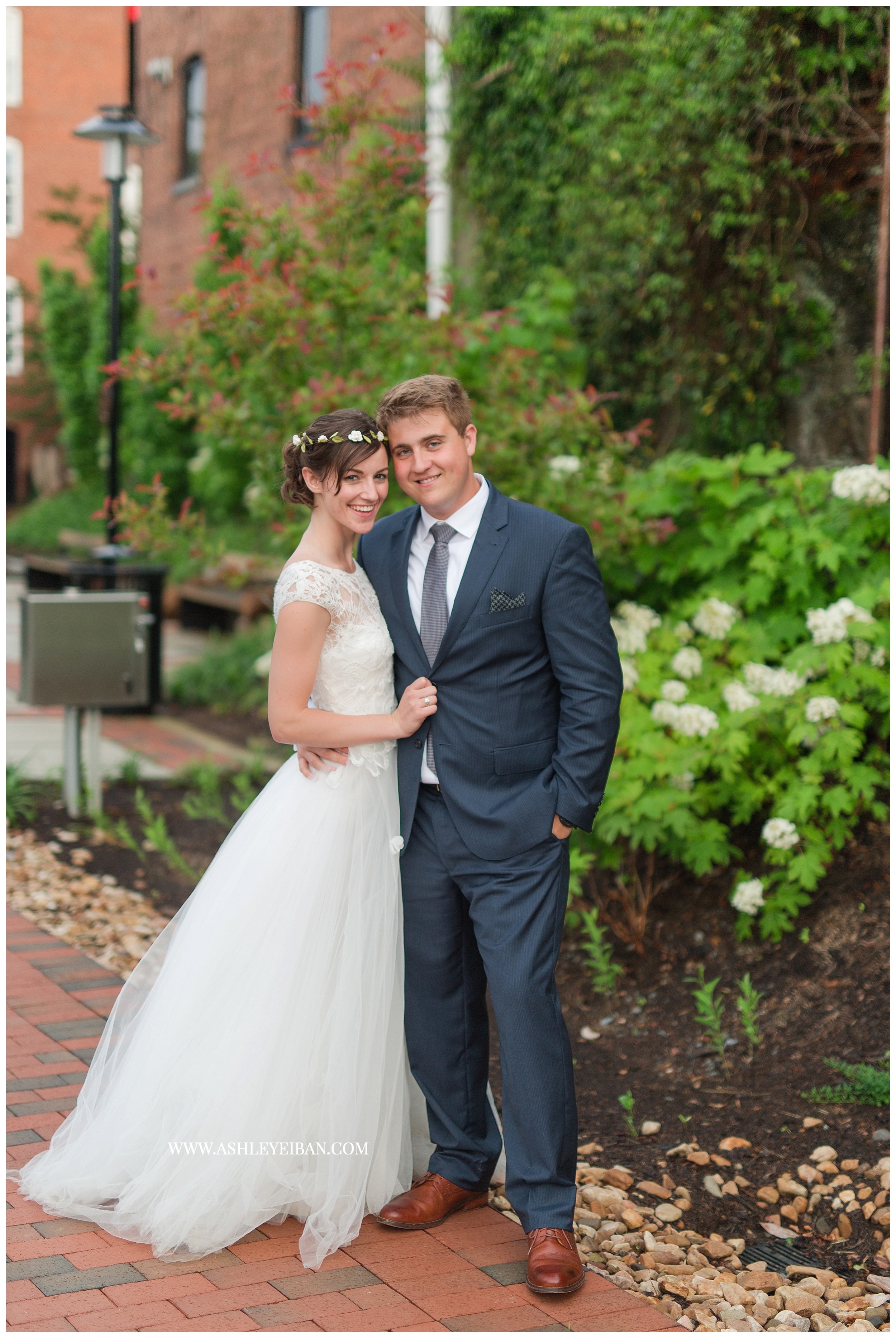 Lynchburg Wedding Photographer || Backyard Virginia Wedding || Craddock Terry Wedding || Ashley Eiban Photography || www.ashleyeiban.com