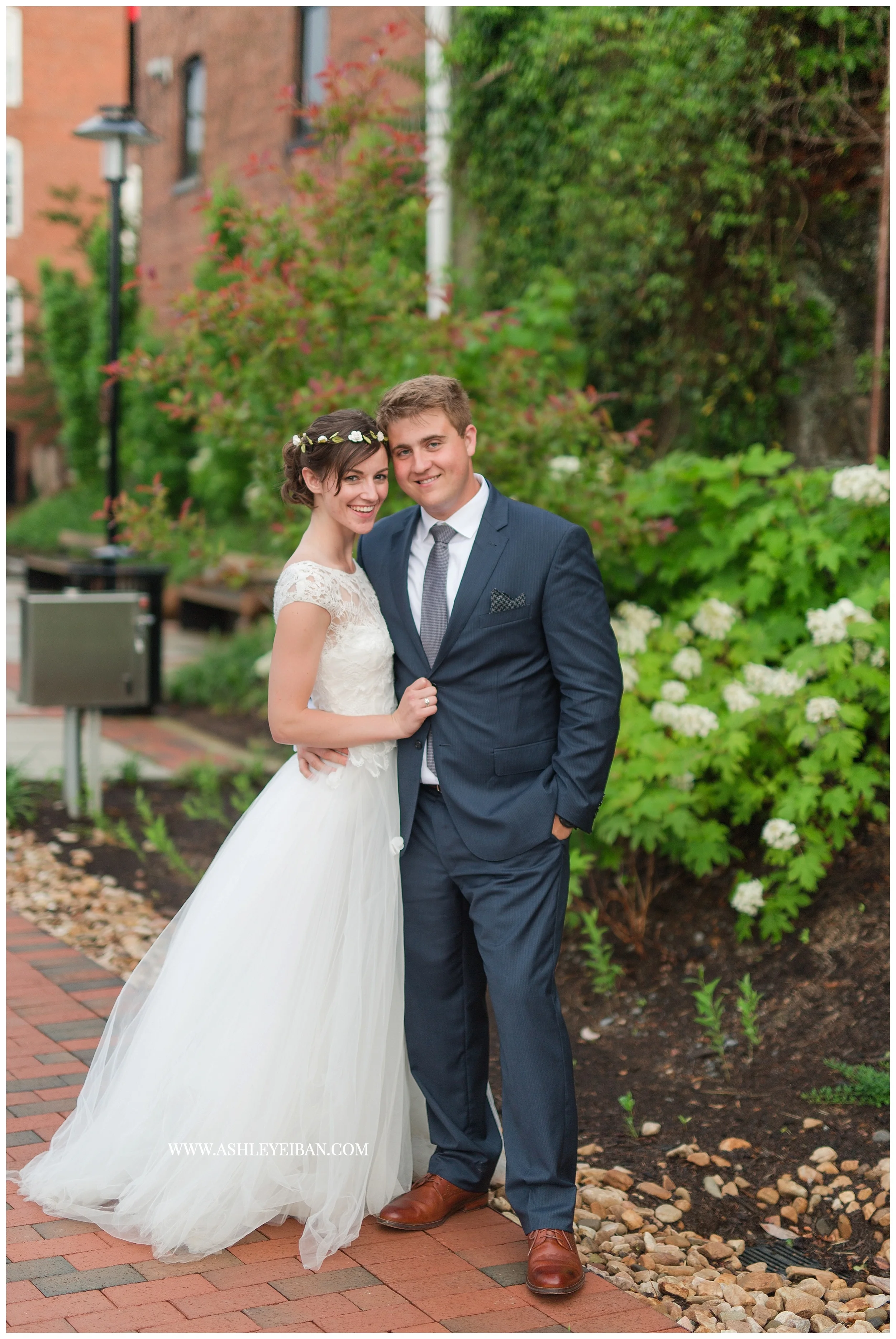 Lynchburg Wedding Photographer || Backyard Virginia Wedding || Craddock Terry Wedding || Ashley Eiban Photography || www.ashleyeiban.com