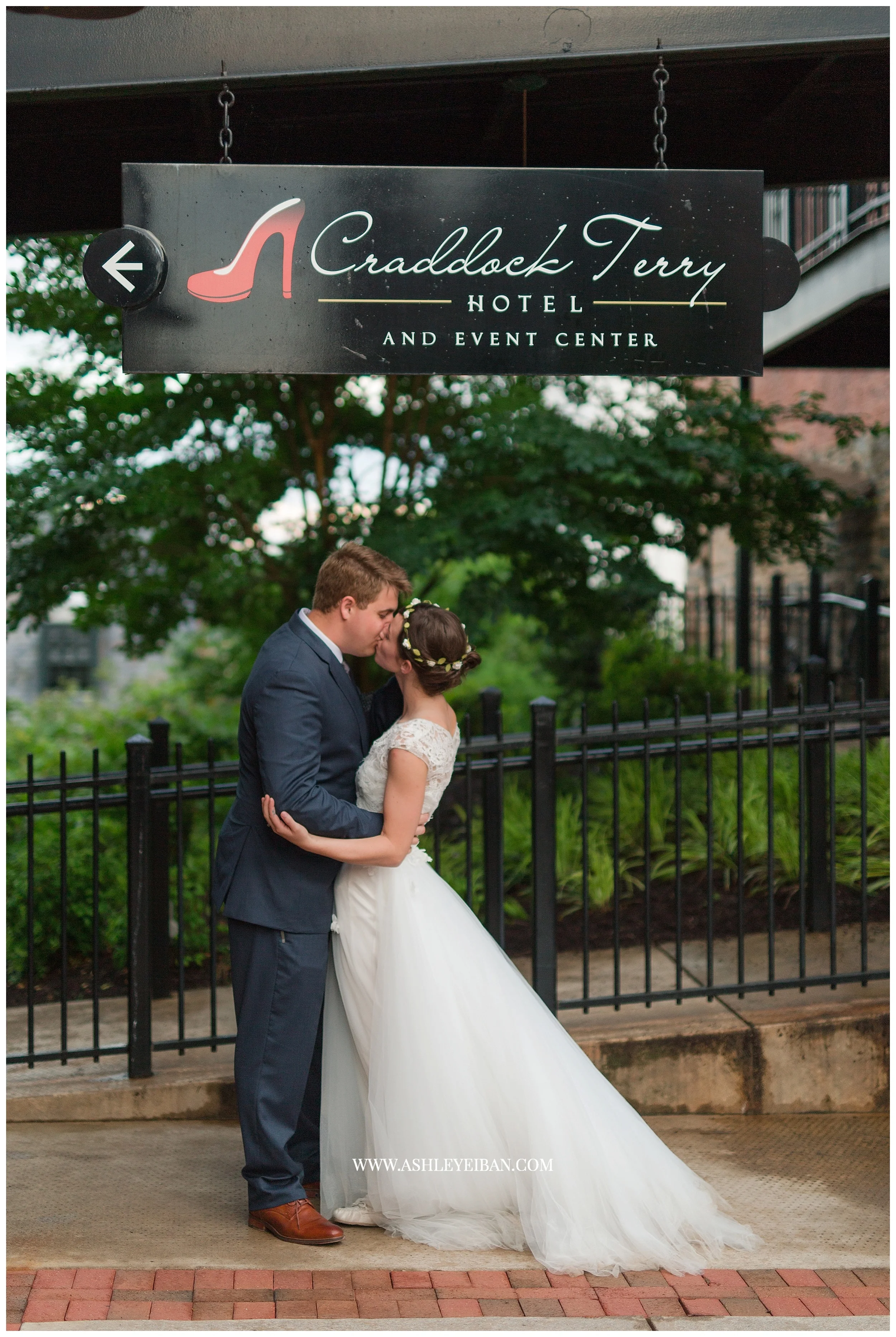 Lynchburg Wedding Photographer || Backyard Virginia Wedding || Craddock Terry Wedding || Ashley Eiban Photography || www.ashleyeiban.com