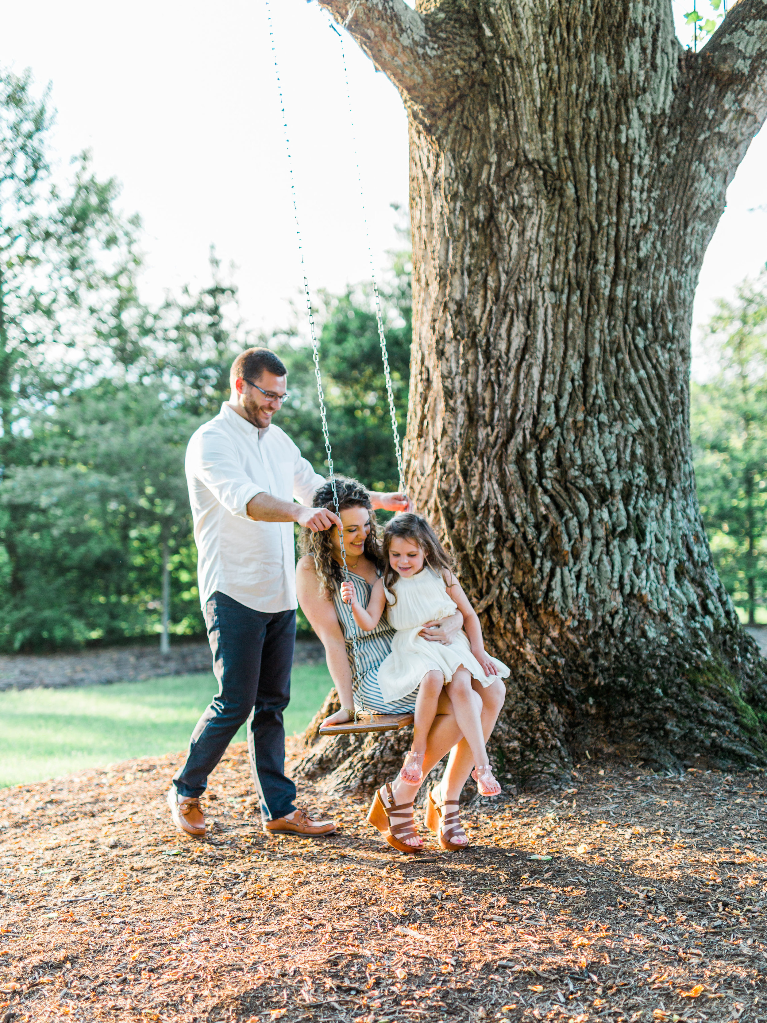 Lynchburg Wedding Photographer || Charlottesville Wedding Photographer || Ashley Eiban Photography || www.ashleyeiban.com