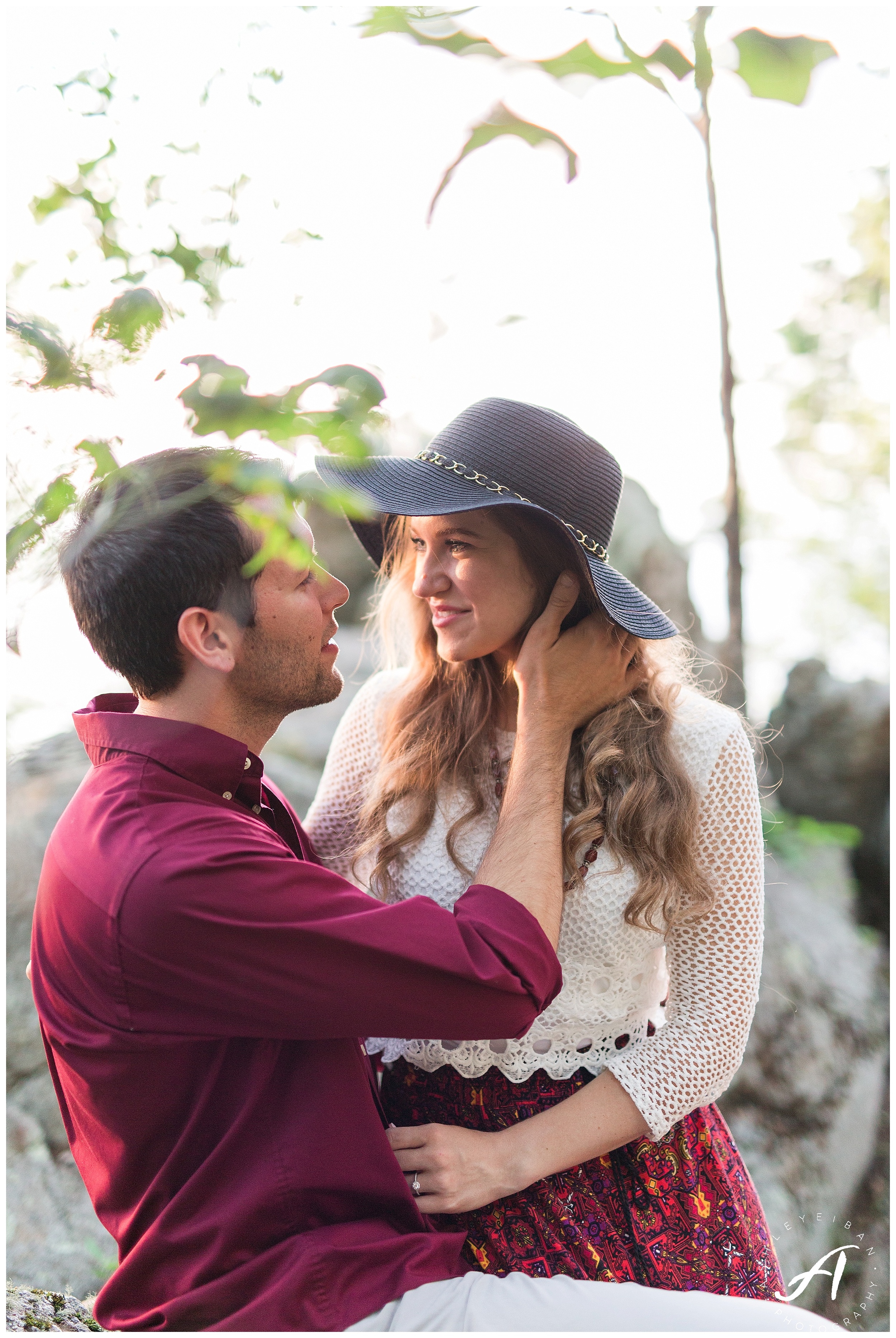 Summer Engagement Session || Lynchburg Virginia Wedding Photographer || Charlottesville Wedding Photographer || Ashley Eiban Photography || www.ashleyeiban.com