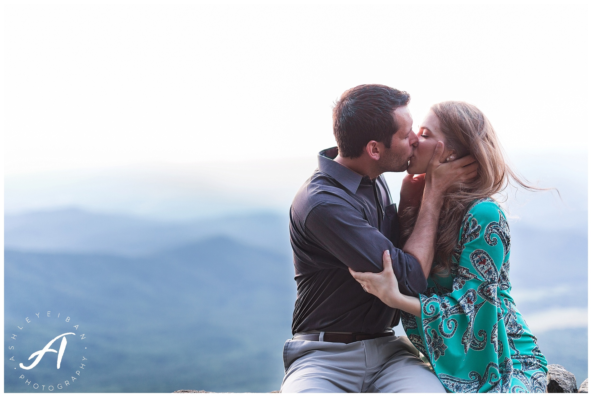 Summer Engagement Session || Lynchburg Virginia Wedding Photographer || Charlottesville Wedding Photographer || Ashley Eiban Photography || www.ashleyeiban.com