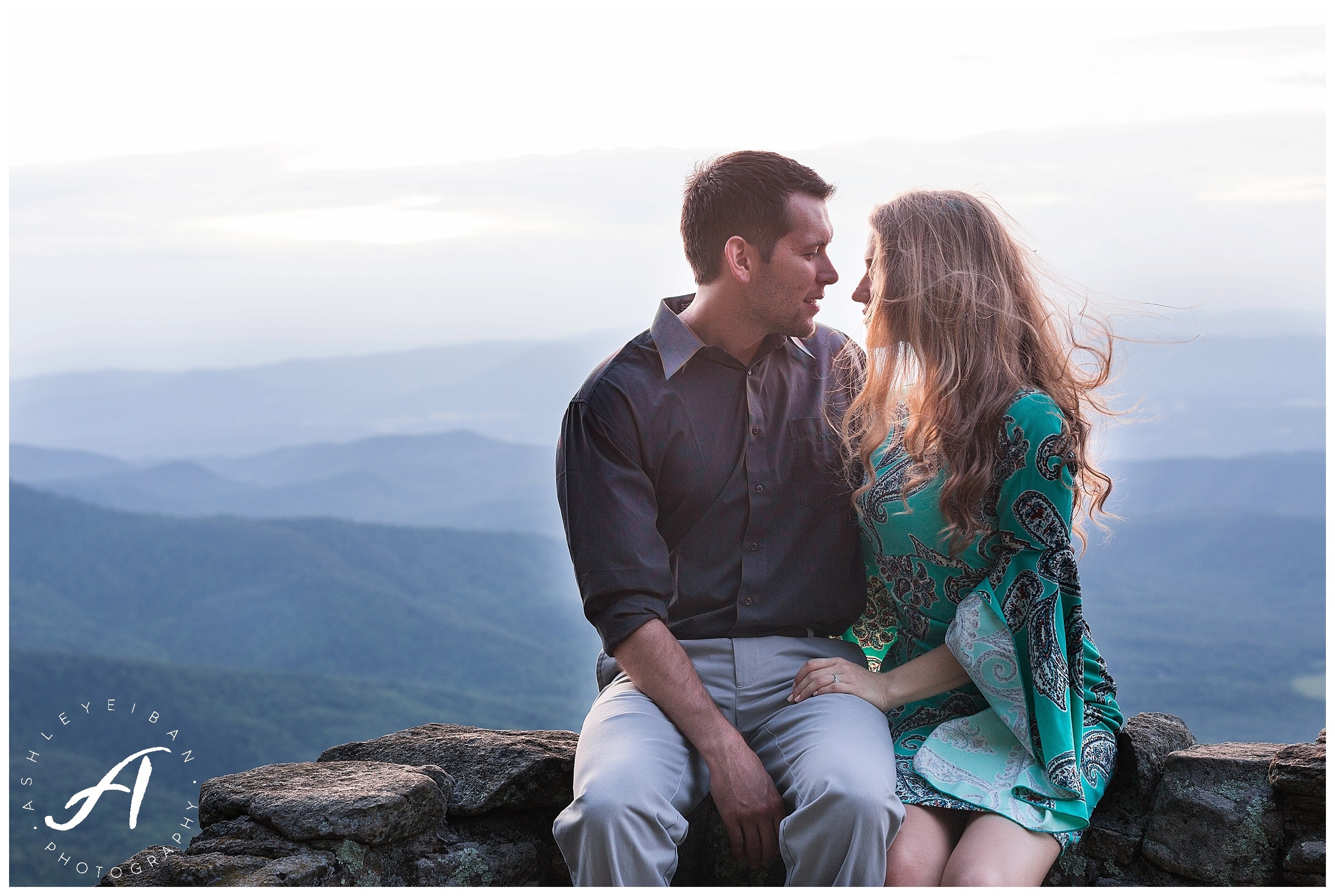 Summer Engagement Session || Lynchburg Virginia Wedding Photographer || Charlottesville Wedding Photographer || Ashley Eiban Photography || www.ashleyeiban.com