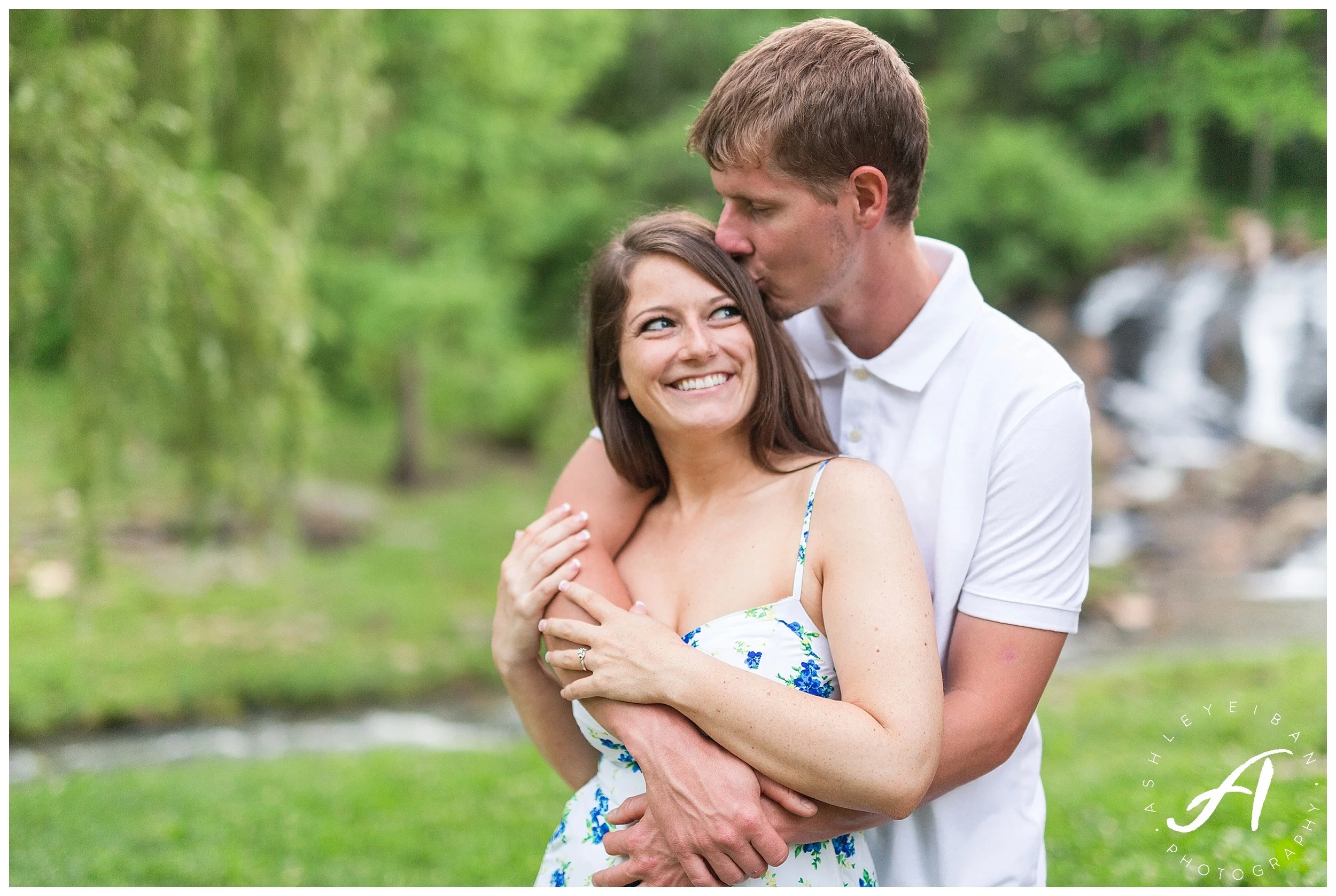 Lynchburg Virginia Wedding Photographer || Charlottesville Wedding Photographer || Ashley Eiban Photography || www.ashleyeiban.com
