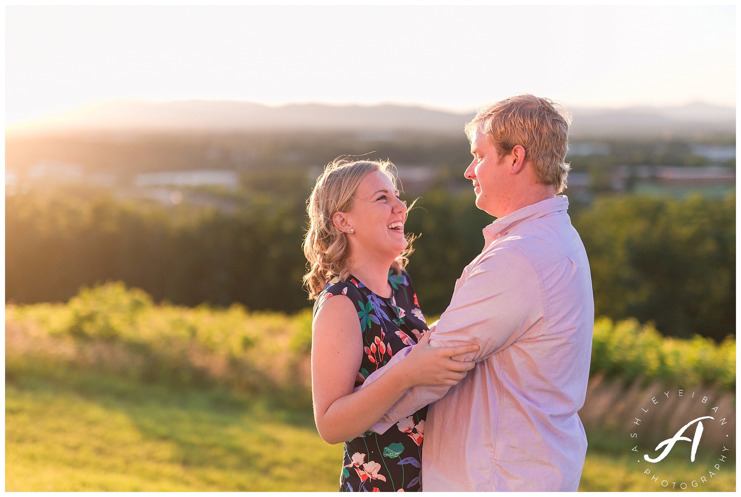 Summer Engagement Session || Lynchburg VA Wedding Photographer || Charlottesville Wedding Photographer || Ashley Eiban Photography || www.ashleyeiban.com