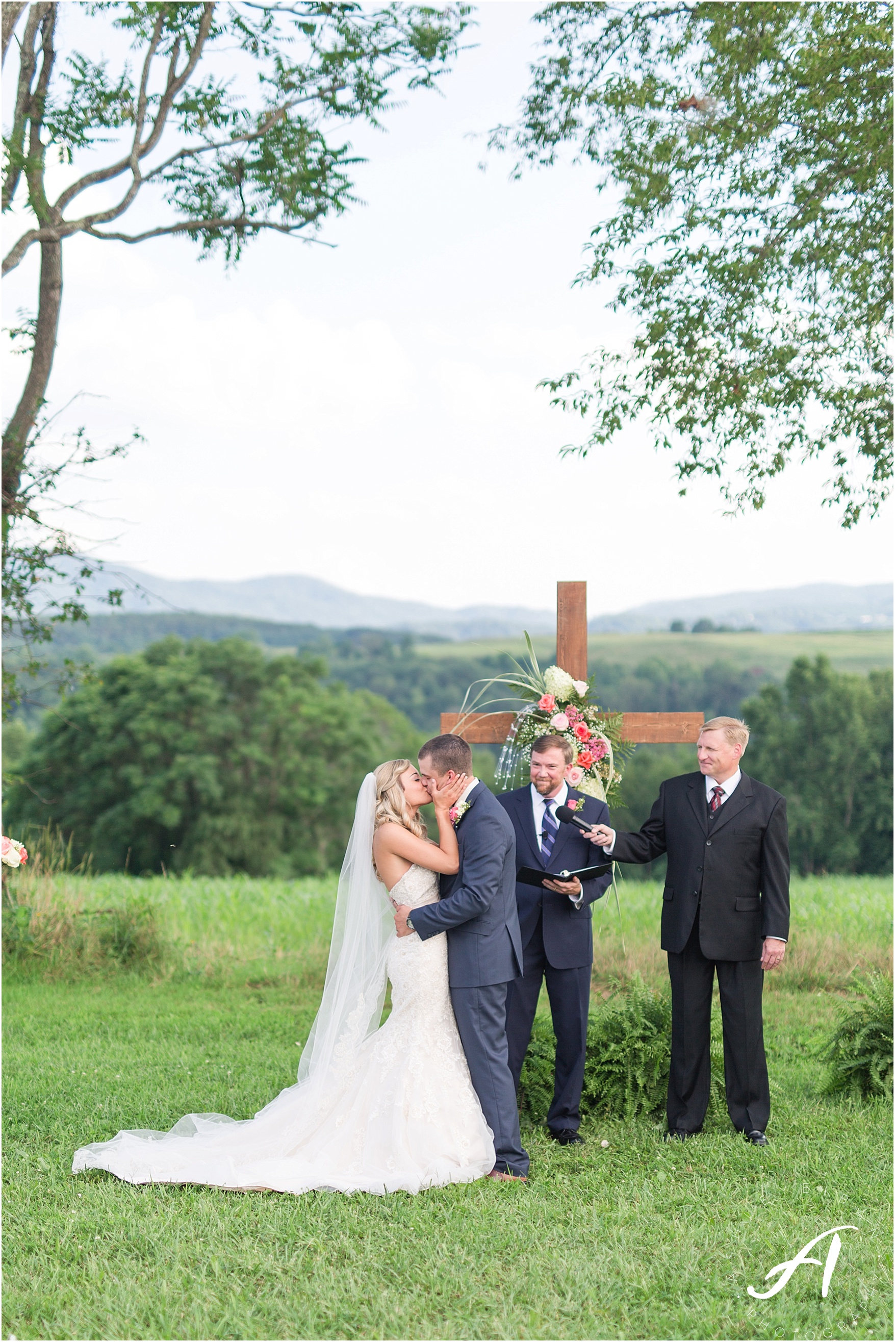 navy and coral mountain view Wedding at The Glen at The Boxtree Lodge || Braeloch Wedding in Vinton, Virginia || Ashley Eiban Photography || www.ashleyeiban.com