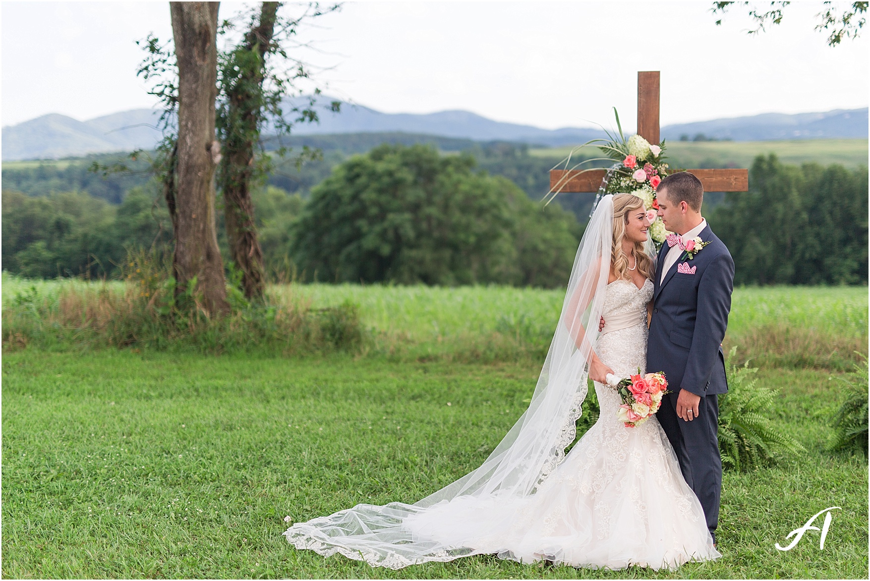 navy and coral mountain view Wedding at The Glen at The Boxtree Lodge || Braeloch Wedding in Vinton, Virginia || Ashley Eiban Photography || www.ashleyeiban.com