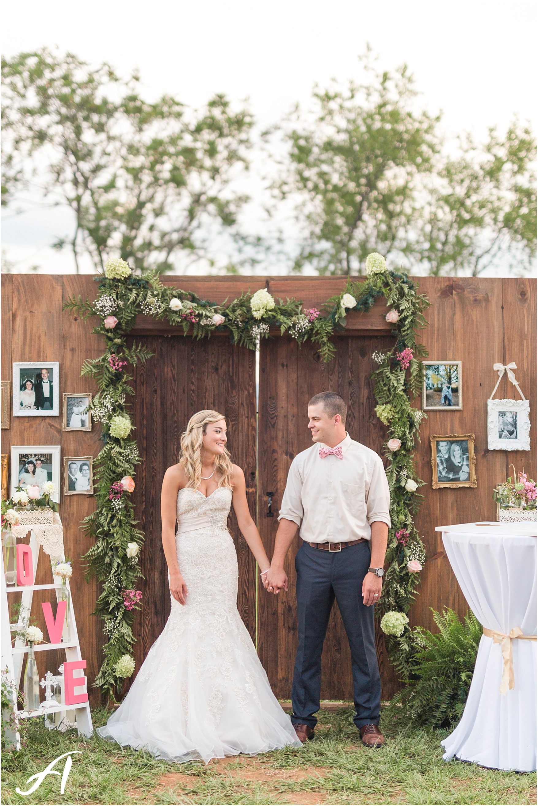 navy and coral mountain view Wedding at The Glen at The Boxtree Lodge || Braeloch Wedding in Vinton, Virginia || Ashley Eiban Photography || www.ashleyeiban.com