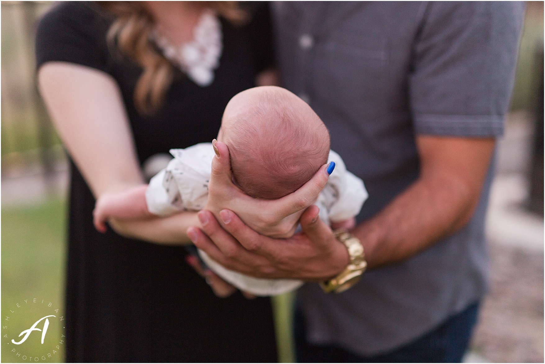 Albuquerque, New Mexico Family and Lifestyle Photographer || Breighton's Newborn Session || Ashley Eiban Photography || www.ashleyeiban.com