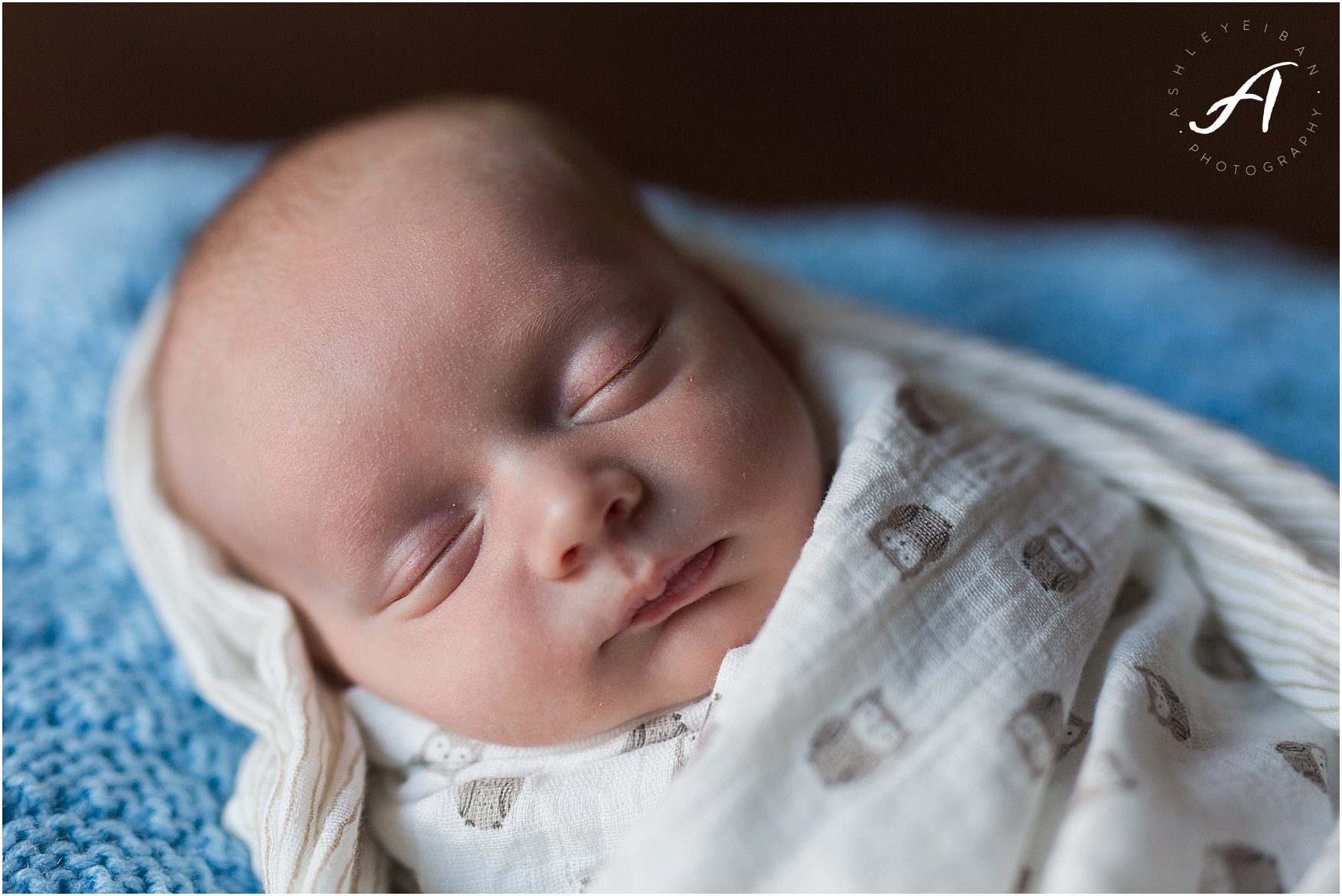 Albuquerque, New Mexico Family and Lifestyle Photographer || Breighton's Newborn Session || Ashley Eiban Photography || www.ashleyeiban.com