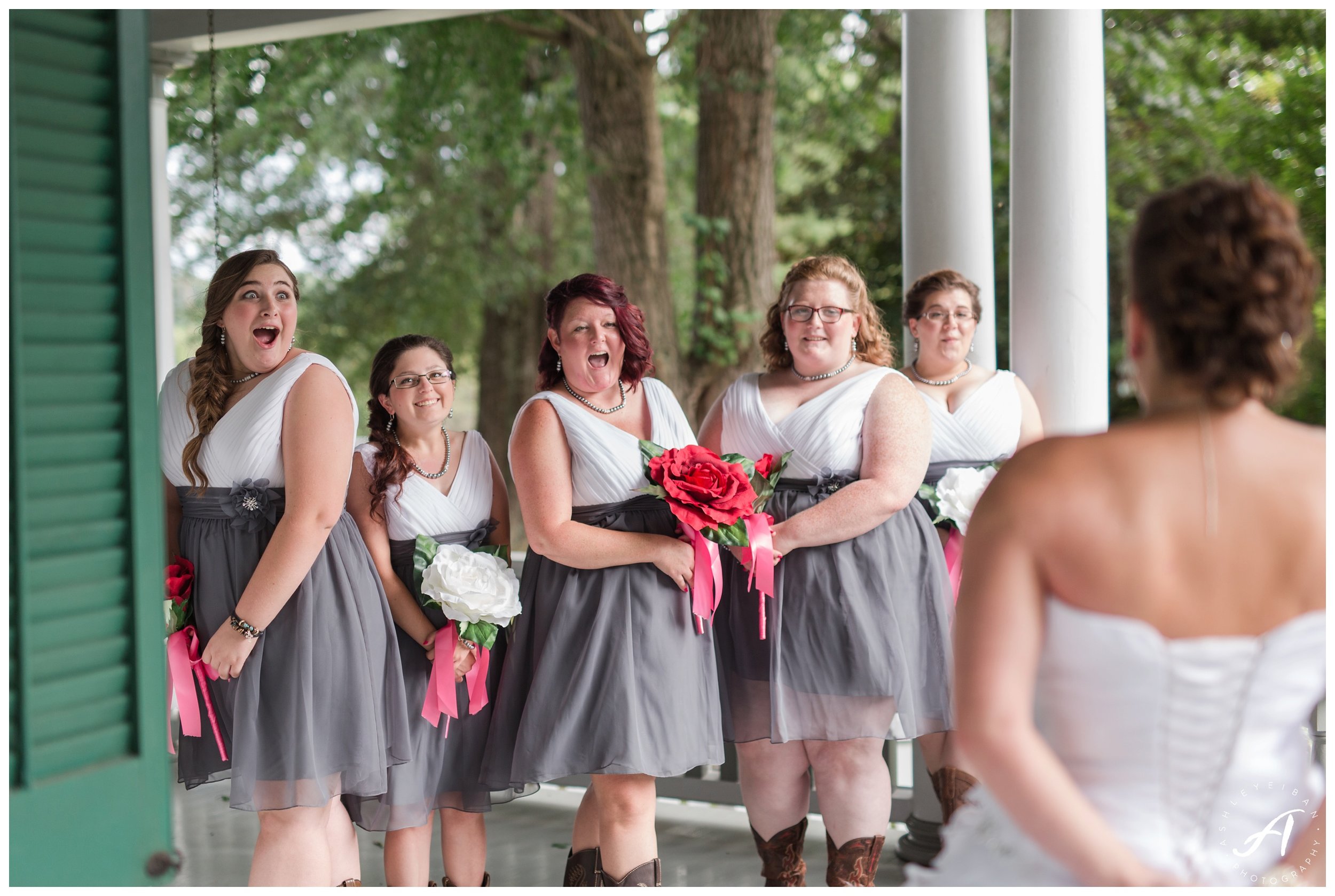 Avoca Museum Wedding || Central VA Wedding || Lynchburg Virginia Wedding Photographer || www.ashleyeiban.com