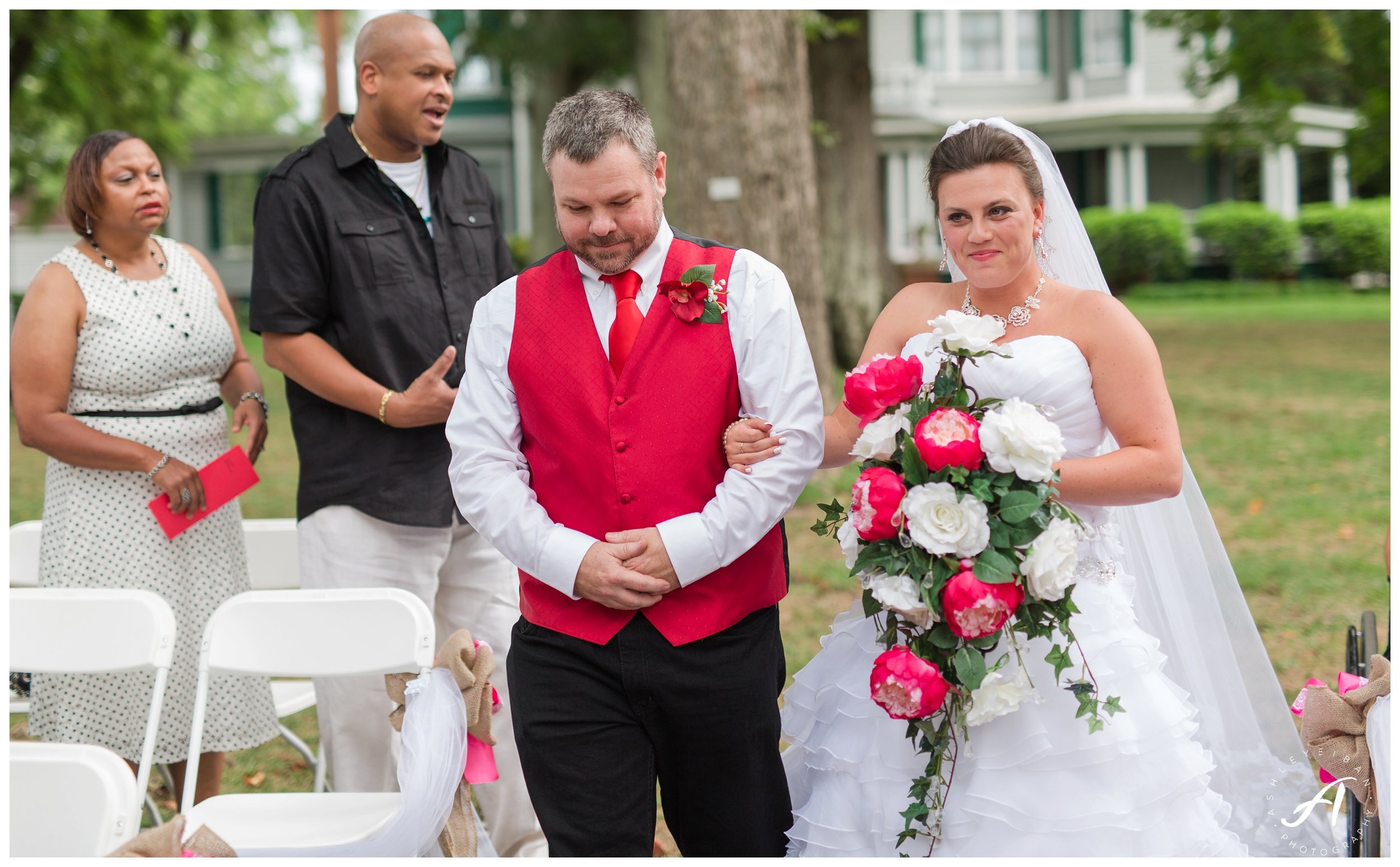 Avoca Museum Wedding || Central VA Wedding || Lynchburg Virginia Wedding Photographer || www.ashleyeiban.com